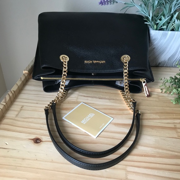 🌼Michael Kors Purse - Picture 4 of 14